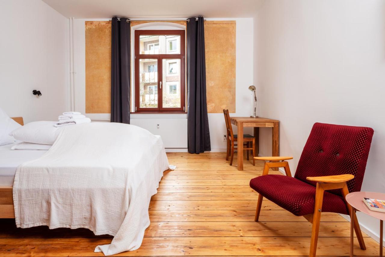 Kuenstlerzimmer Im Kulturhaus Haeselburg Гера Экстерьер фото