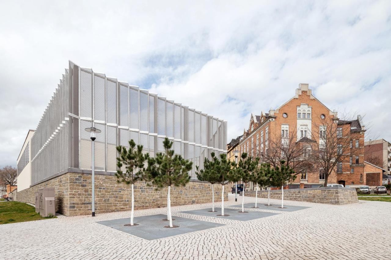 Kuenstlerzimmer Im Kulturhaus Haeselburg Гера Экстерьер фото