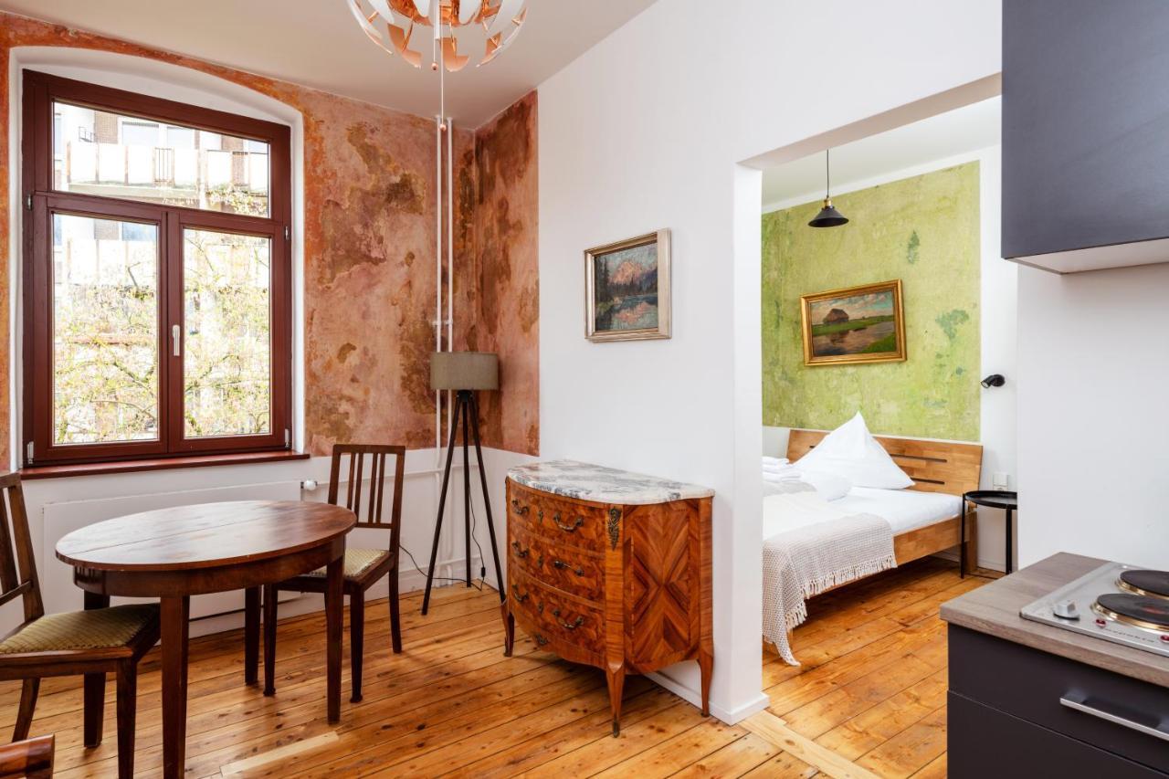 Kuenstlerzimmer Im Kulturhaus Haeselburg Гера Экстерьер фото