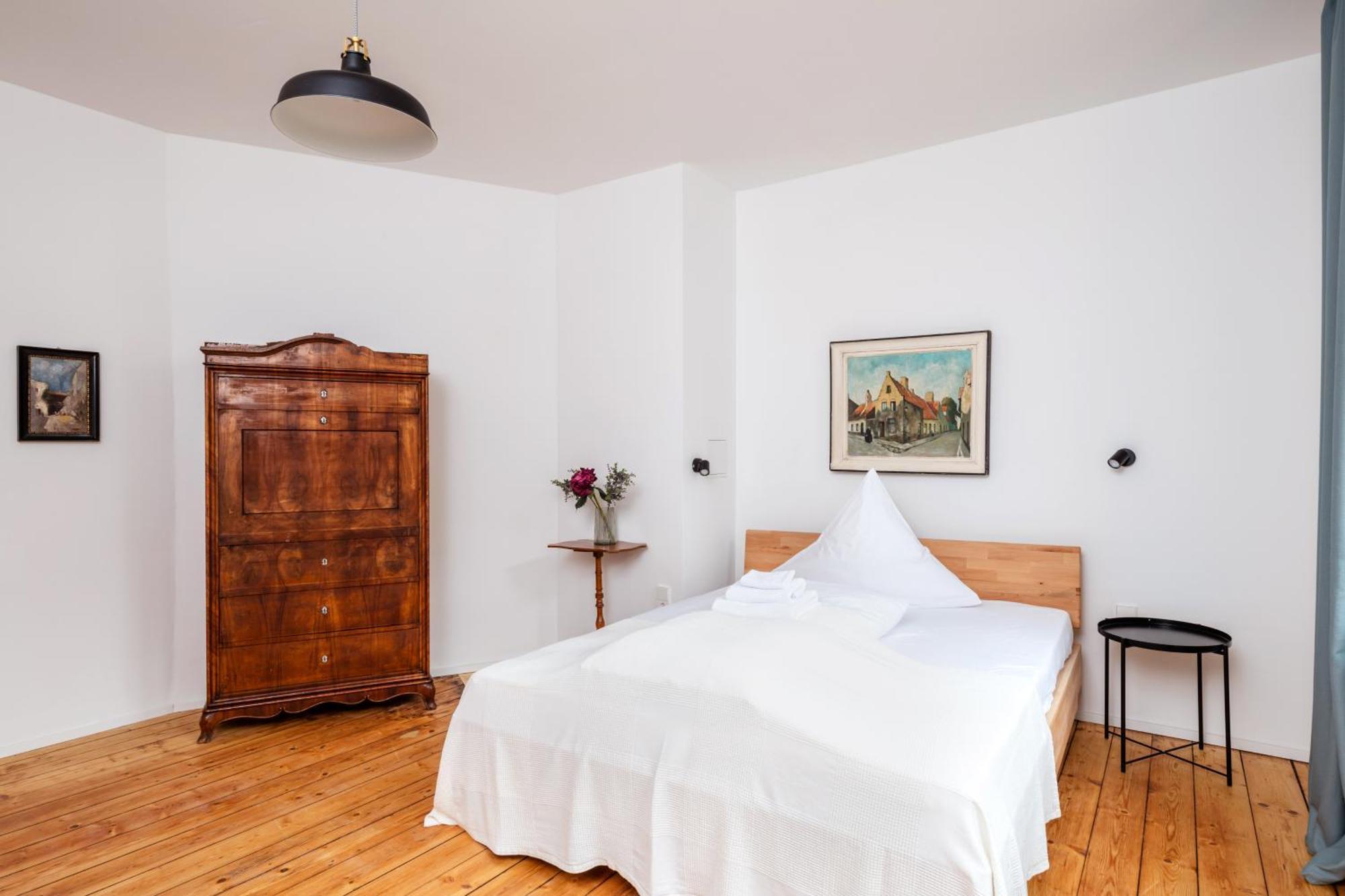 Kuenstlerzimmer Im Kulturhaus Haeselburg Гера Экстерьер фото