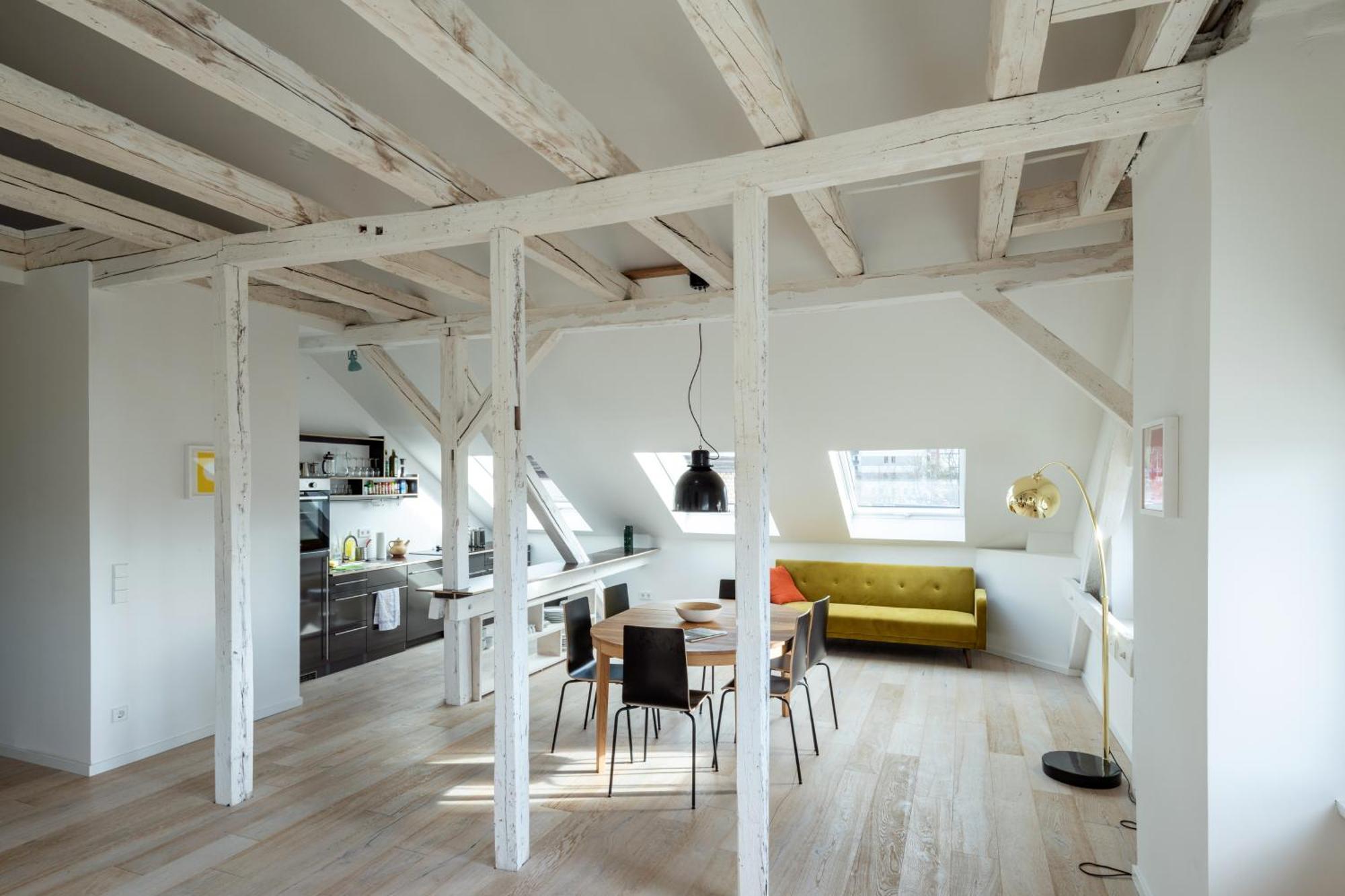 Kuenstlerzimmer Im Kulturhaus Haeselburg Гера Экстерьер фото