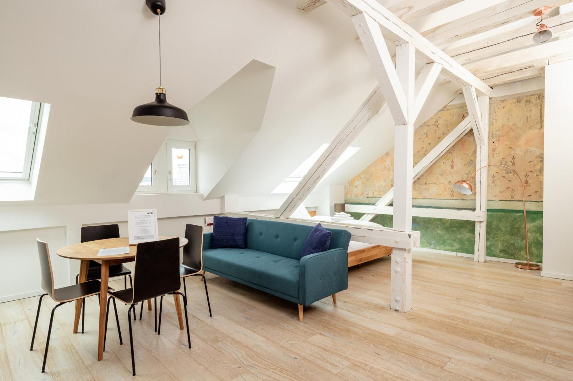 Kuenstlerzimmer Im Kulturhaus Haeselburg Гера Экстерьер фото
