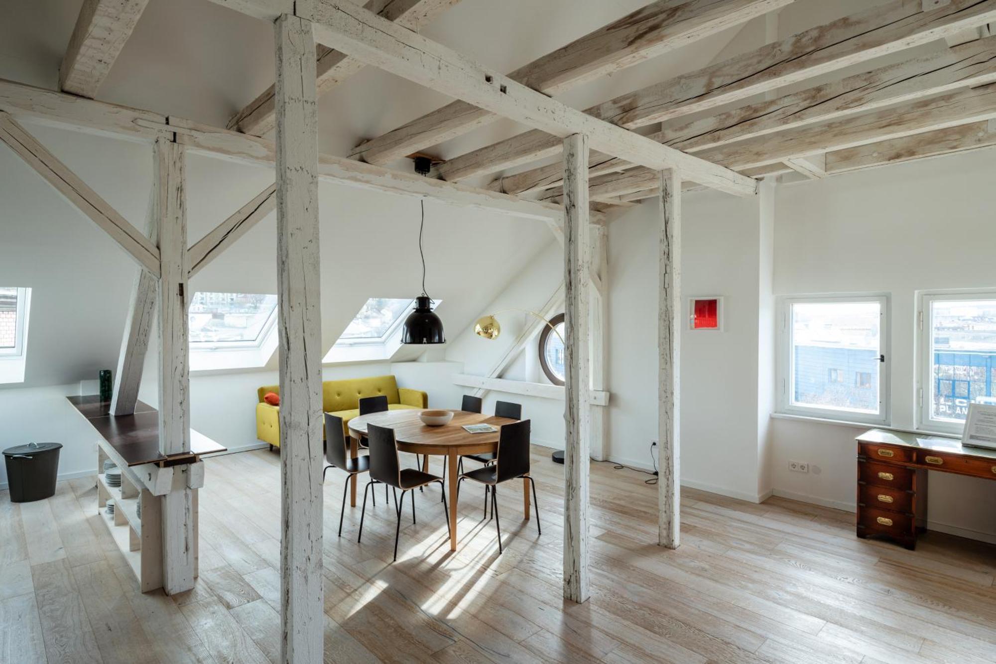 Kuenstlerzimmer Im Kulturhaus Haeselburg Гера Экстерьер фото